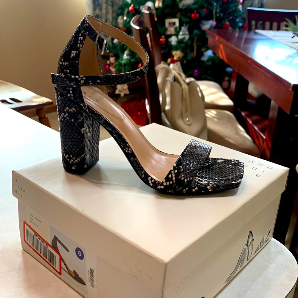 Black and Gray Snake Print Sandals